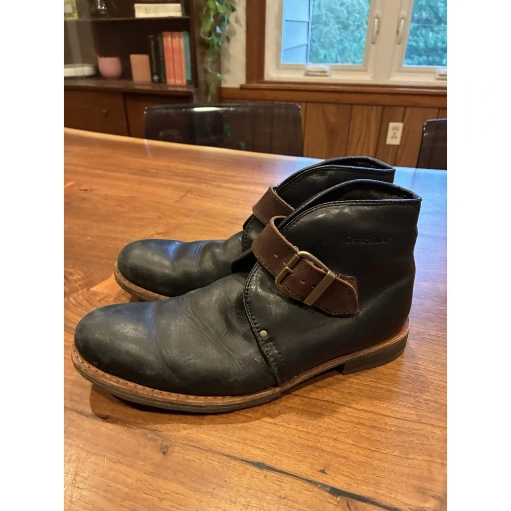CAT Caterpillar Black Leather Boots men's size US 10.5 EU 43.5